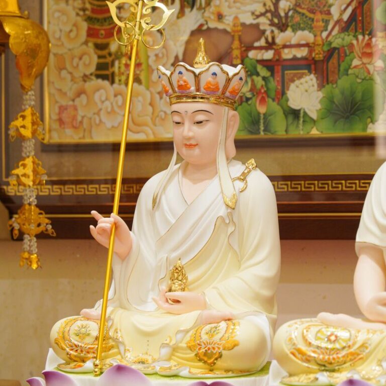 Ta Ba Tam Thanh Su Duc Hoa Vang Cam (4)