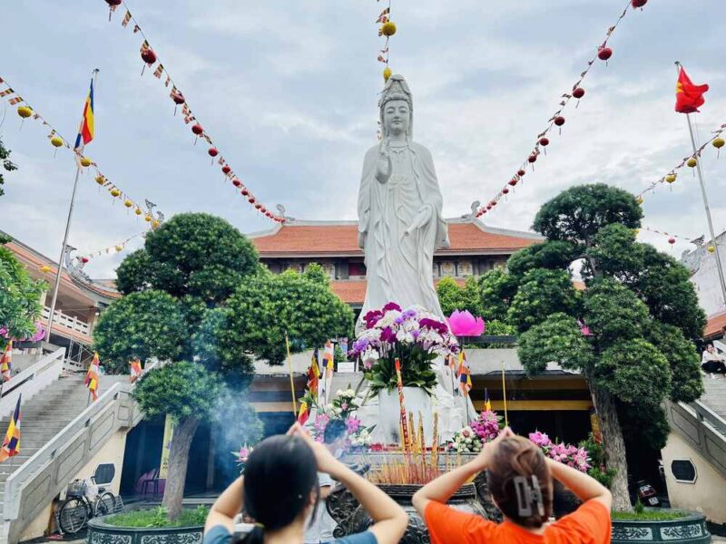 Phật giáo du nhập vào Việt Nam thế nào