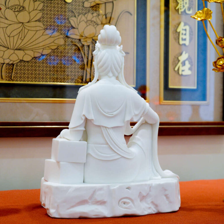 Quan Am Thuy Nguyet Su Trang (5)