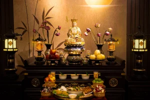 Tượng Phật thường thờ trong tháng Vu Lan