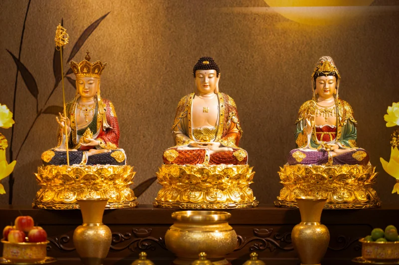 Tượng Phật thường thờ trong tháng Vu Lan