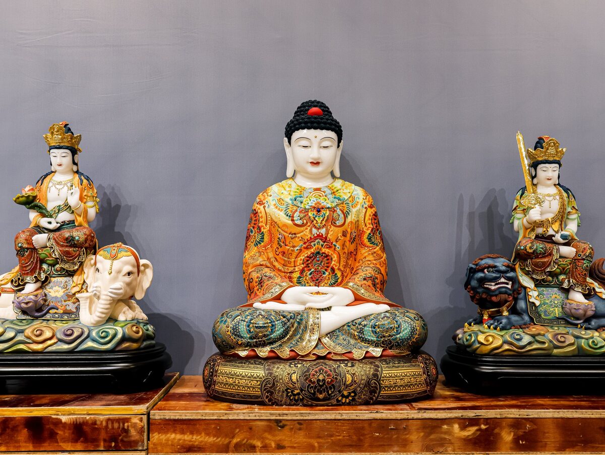 Bộ sưu tập tượng Hán Bạch Ngọc tại Chánh Tâm