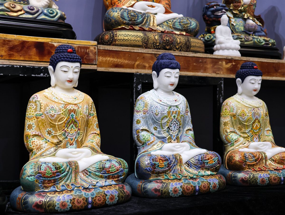 Bộ sưu tập tượng Hán Bạch Ngọc tại Chánh Tâm