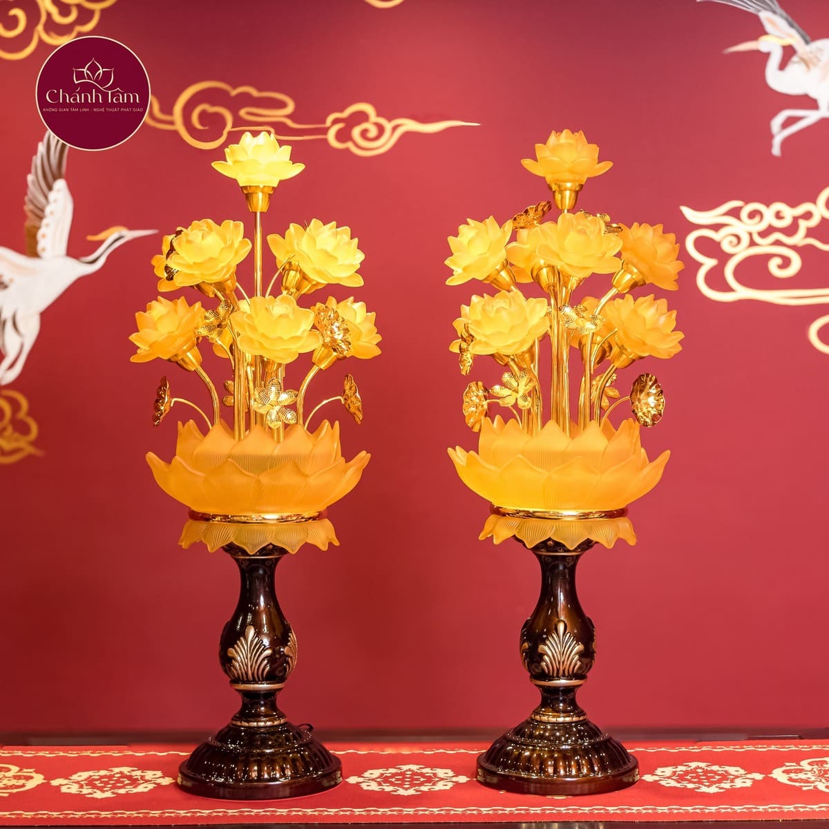 Phân Loại Đèn Thờ: Từ Truyền Thống Đến Hiện Đại